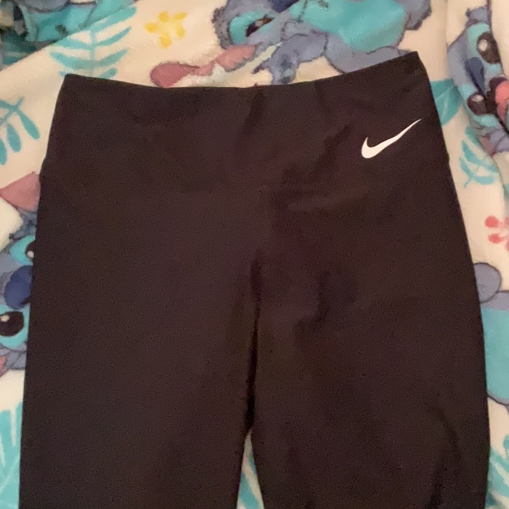 Black Nike dri fit leggings